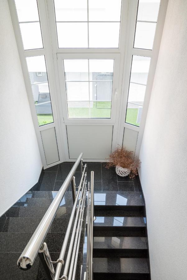 Vdl Apartments Τρογκίρ Εξωτερικό φωτογραφία